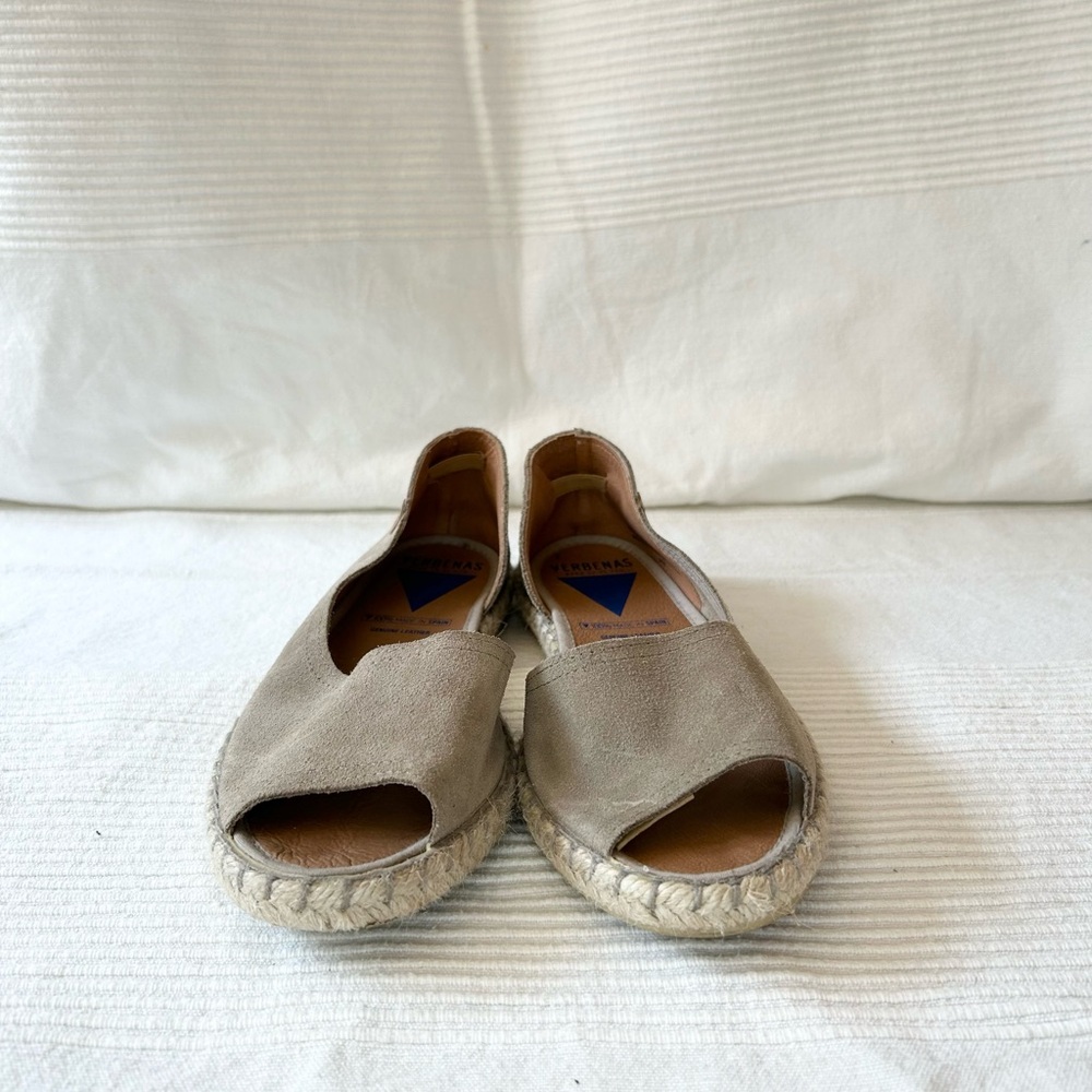 Stylish Olive Green Flats for Women - Picture 5 of 14